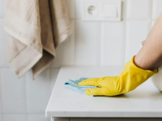 Cleaning Vinegar: How to Use It for a Chemical-Free Clean